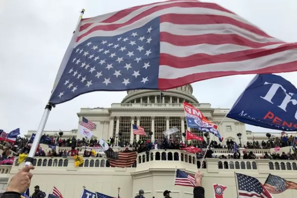 Políticos tucumanos ven en Trump a un antidemocrático que ataca las instituciones