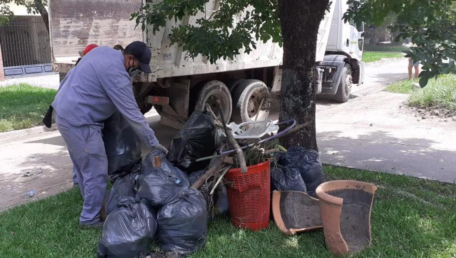 Operativo de limpieza: cuadrillas municipales recorrerán mañana Villa Urquiza