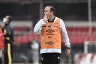 Los dos jugadores de Santos volvieron a dar positivo para covid-19