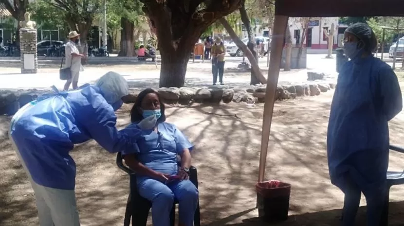 Salieron a buscar a pacientes sintomáticos en Amaicha del Valle