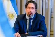 Trotta dijo que las clases presenciales van a tener que transitar un sistema dual