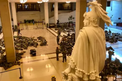 Ante rumores de una nueva manifestación en su apoyo, Trump hizo un llamado a la no violencia