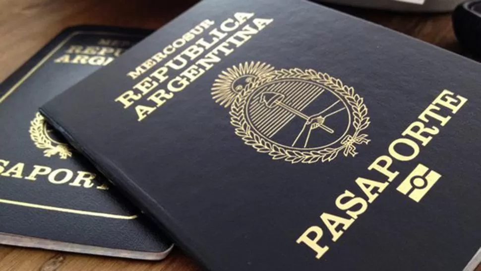 Pasaporte de vacunación, la idea que estudia la OMS para los viajeros