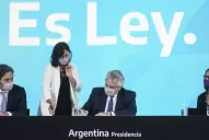 Oficializan la promulgación de leyes de Interrupción Voluntaria del Embarazo y Plan Mil Días