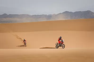 Rally Dakar: Benavides y Andújar van por la gloria