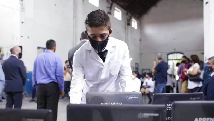 PARITARIAS. El gobernador, Juan Manzur, dijo que en las paritarias mostrará a los docentes los ingresos de la provincia.