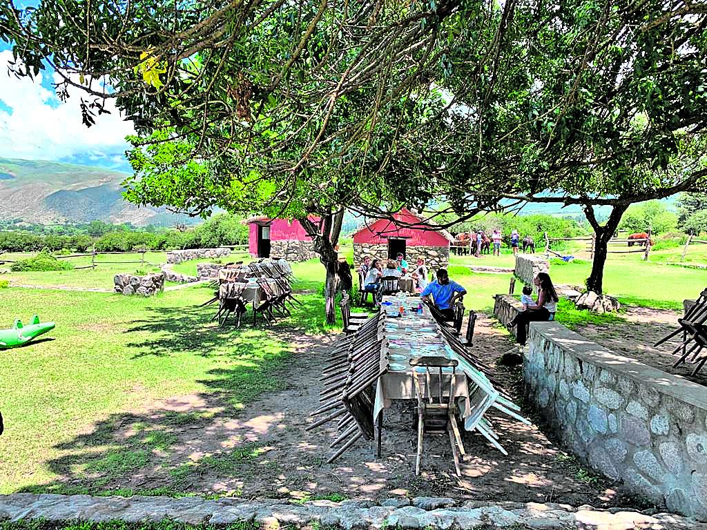 Cabalgar entre el cielo y las nubes en Tafí del Valle