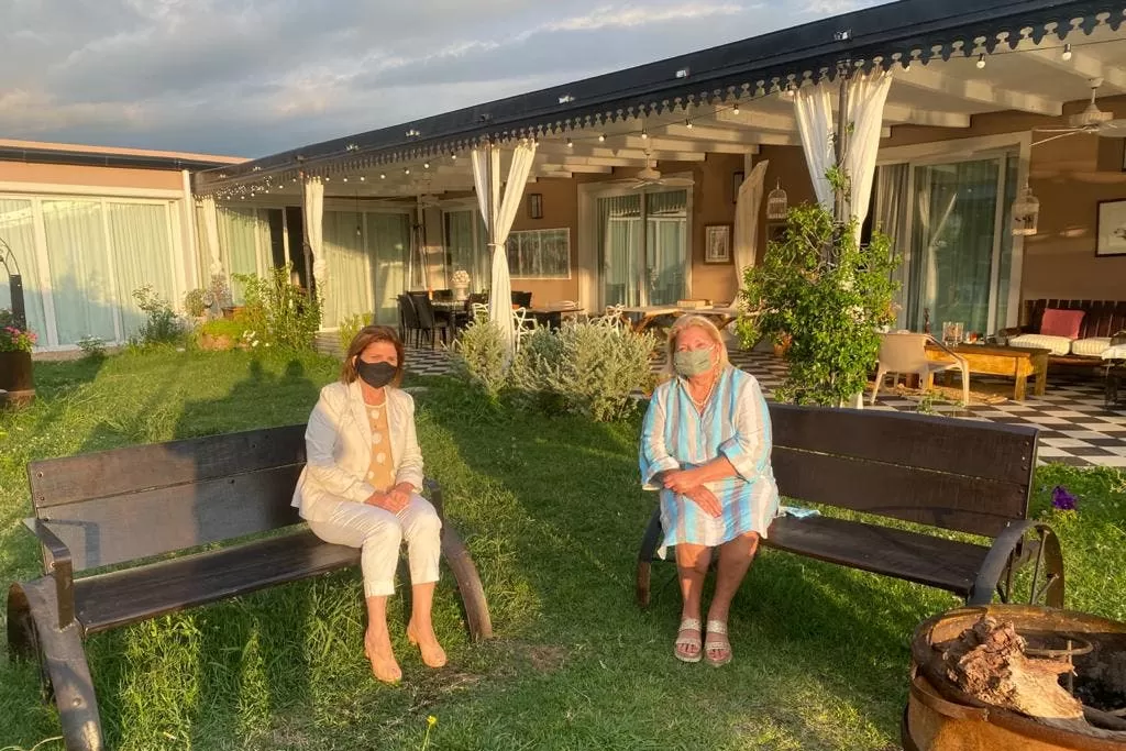 Patricia Bullrich y Elisa Carrió. FOTO LA NACIÓN. 