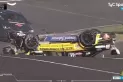 Video: El Dipy, involucrado en un terrible accidente en el Top Race de Paraná