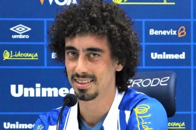 En Brasil, un futbolista fue sustituido en el entretiempo al enterarse que tenía coronavirus