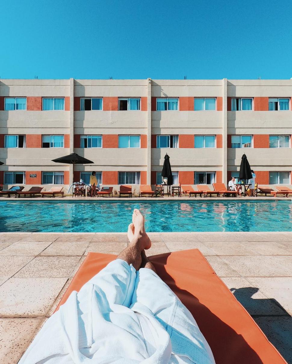 LA TENTACIÓN DEL RELAX. A cielo abierto o en el spa cubierto, Los Cardones invita al descanso.