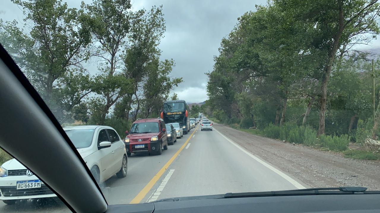 Fuertes lluvias en Jujuy: desborde de arroyos y cortes de ruta