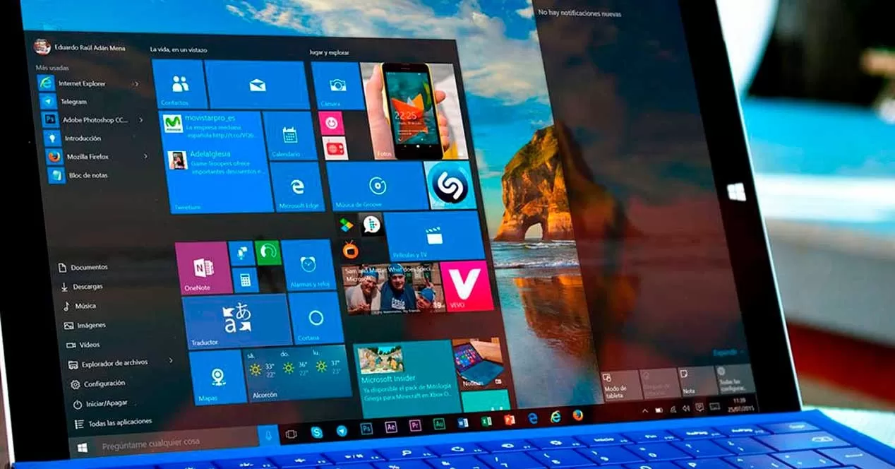 WINDOWS 10. Los ingenieros trabajan para reparar la falla.