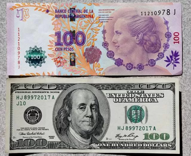 LA DUDA MONETARIA. El incremento en la velocidad de circulación de pesos genera incertidumbre respecto de su impacto en el tipo de cambio. 