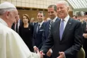 El Papa instó a Biden a fomentar en su mandato la reconciliación y la paz