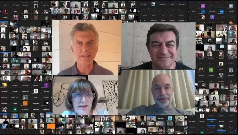 Macri: Me piden que volvamos a poner a la Argentina en el camino del respeto institucional