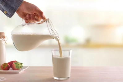 Nutrición: ¿conviene cambiar la leche de vaca por las vegetales?