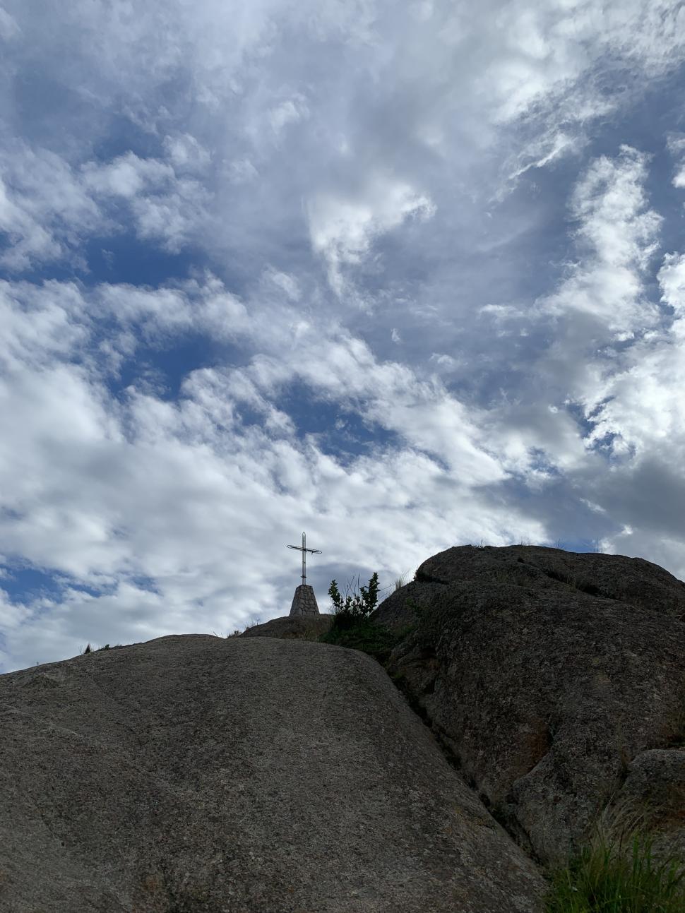 Trekking a La Cruz: a 20 minutos de la villa, las mejores vistas del Valle