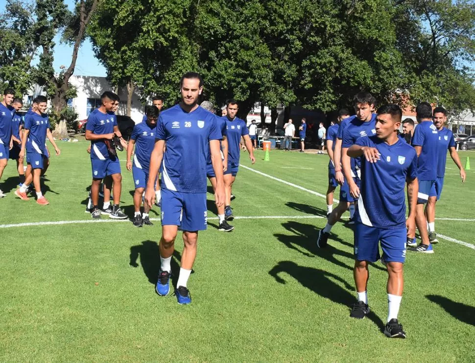 PONIÉNDOSE A PUNTO. Los jugadores de Atlético empezaron la pretemporada con todo y esperan llegar bien al debut de la nueva Copa Maradona, el 14 de febrero. Twitter@atoficial