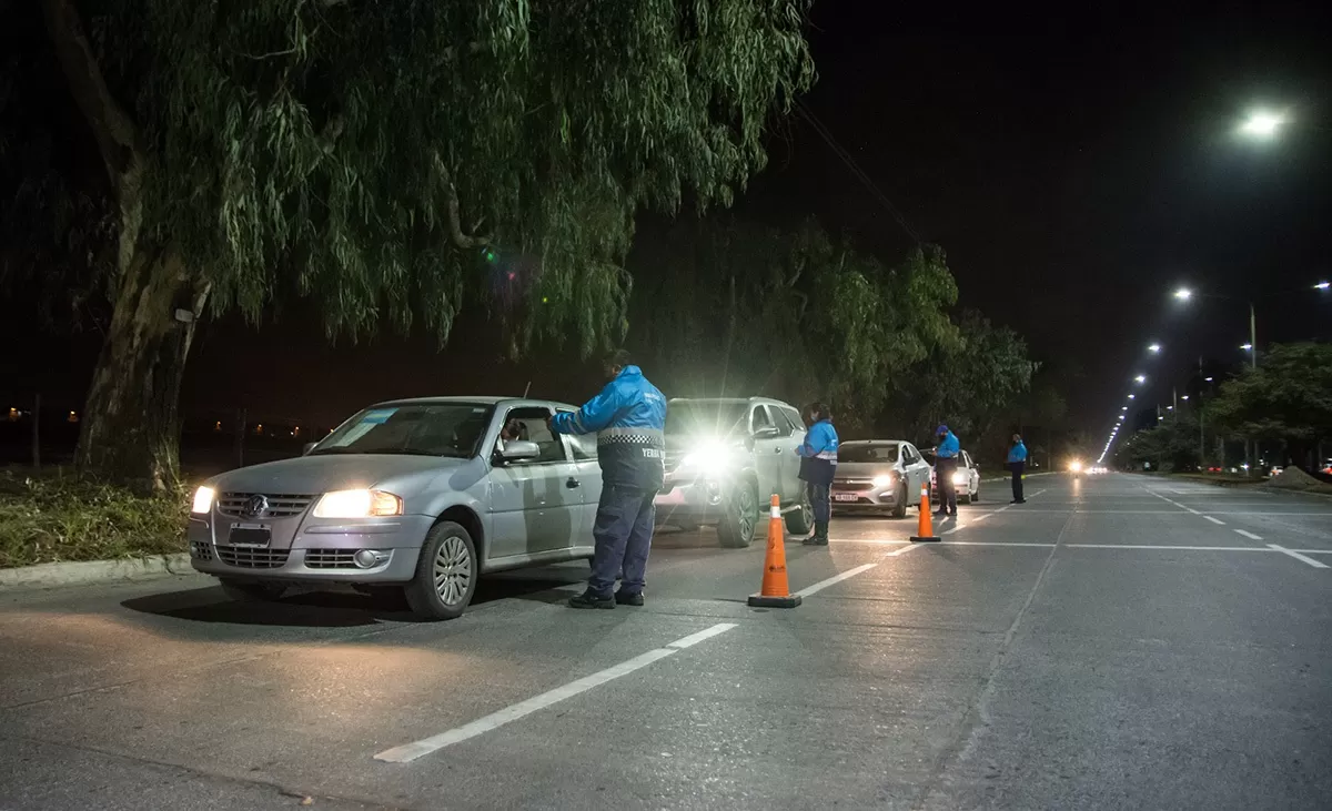 CONTROLES EN YERBA BUENA. Foto Prensa YB