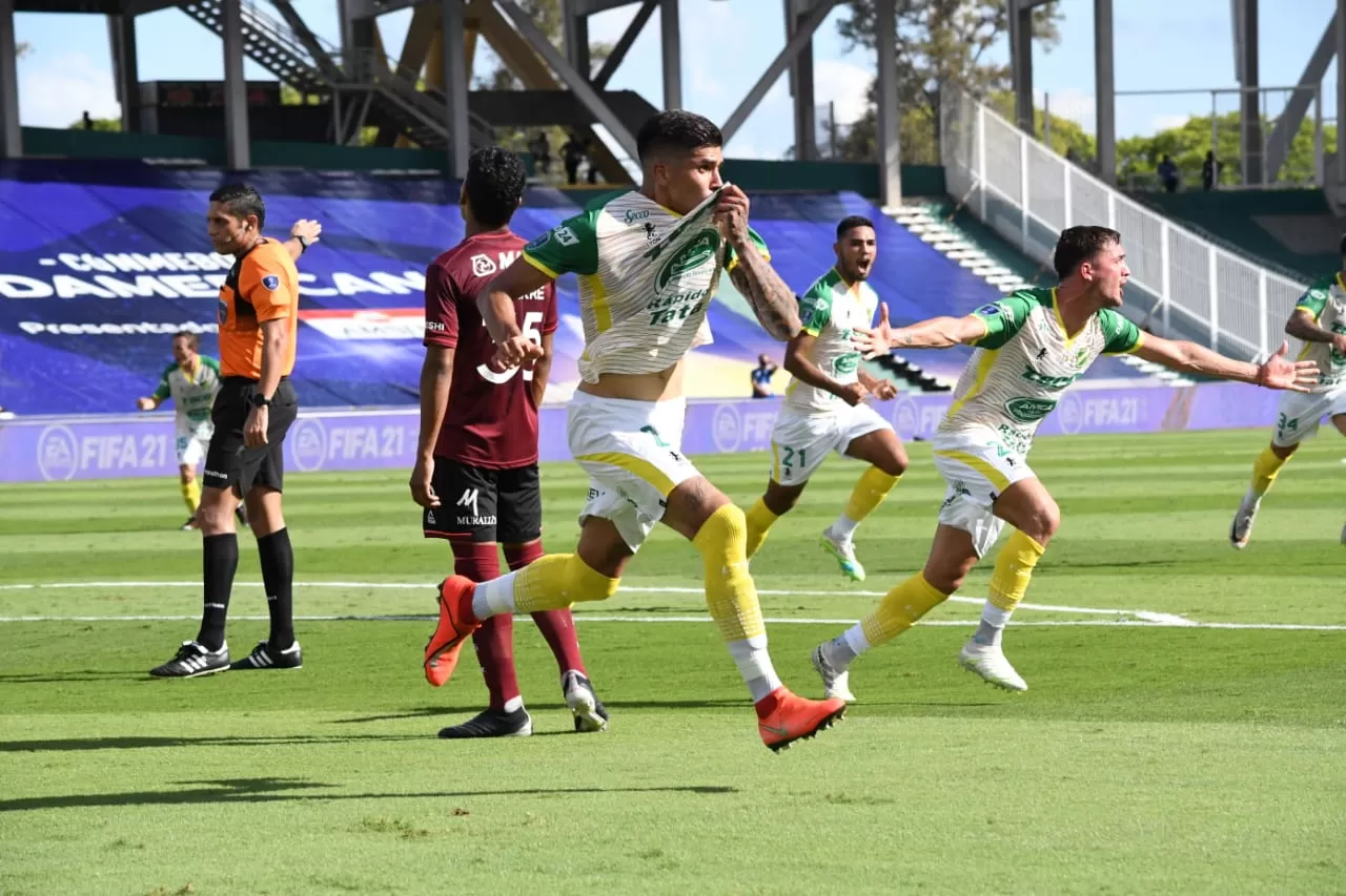 Defensa y Justicia a puro festejo, ante Lanús. 