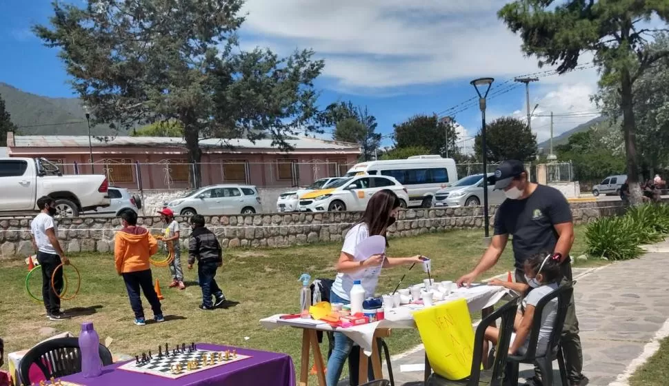 Actividades recreativas: talleres al aire libre en El Mollar