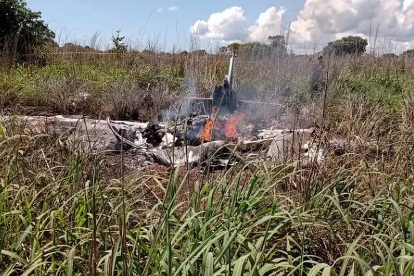 Brasil: murieron un dirigente y cuatro futbolistas en una tragedia aérea