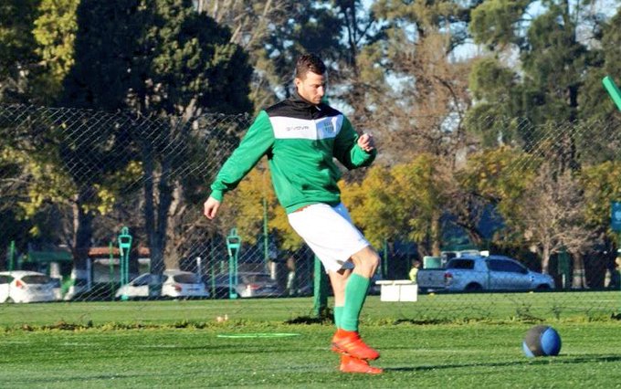 SE GANÓ UN LUGAR. A fuerza de sus goles en San Martín, Pons llegó a Banfield, consiguiendo el objetivo de volver a jugar en la máxima categoría del fútbol argentino.  