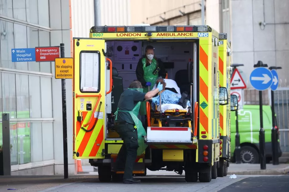 UNA CRISIS QUE NO DA TREGUA. La semana pasada murieron más de 3.000 estadounidenses por covid-19. reuters 