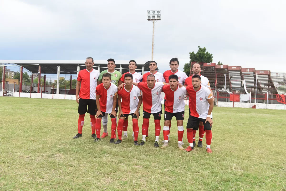 LA FÓRMULA. En las últimas dos fechas, Sportivo Guzmán ganó con los mismos 11 en la cancha.