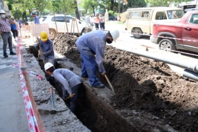 Renuevan más de 2.000 metros de cañerías, en Barrio Sur