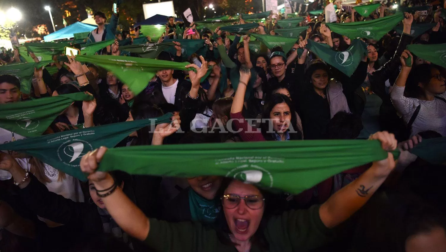 DESPENALIZACIÓN DEL ABORTO. Marcha en Tucumán. FOTO ARCHIVO LA GACETA/ DIEGO ARÁOZ