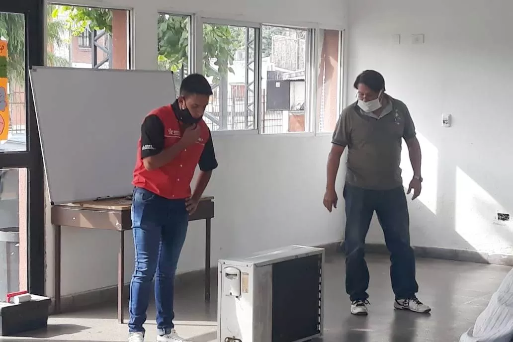 Dictan talleres con salida laboral en seis Centros Comunitarios  