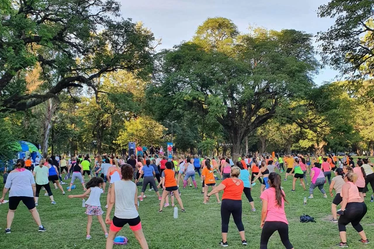 Invitan a participar de una jornada de Deporte y Salud en el parque Avellaneda 