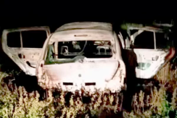 Paraná: encontraron un cuerpo calcinado y con las manos cortadas, dentro de un auto