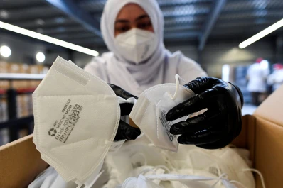 En Europa no recomiendan el uso de barbijos caseros