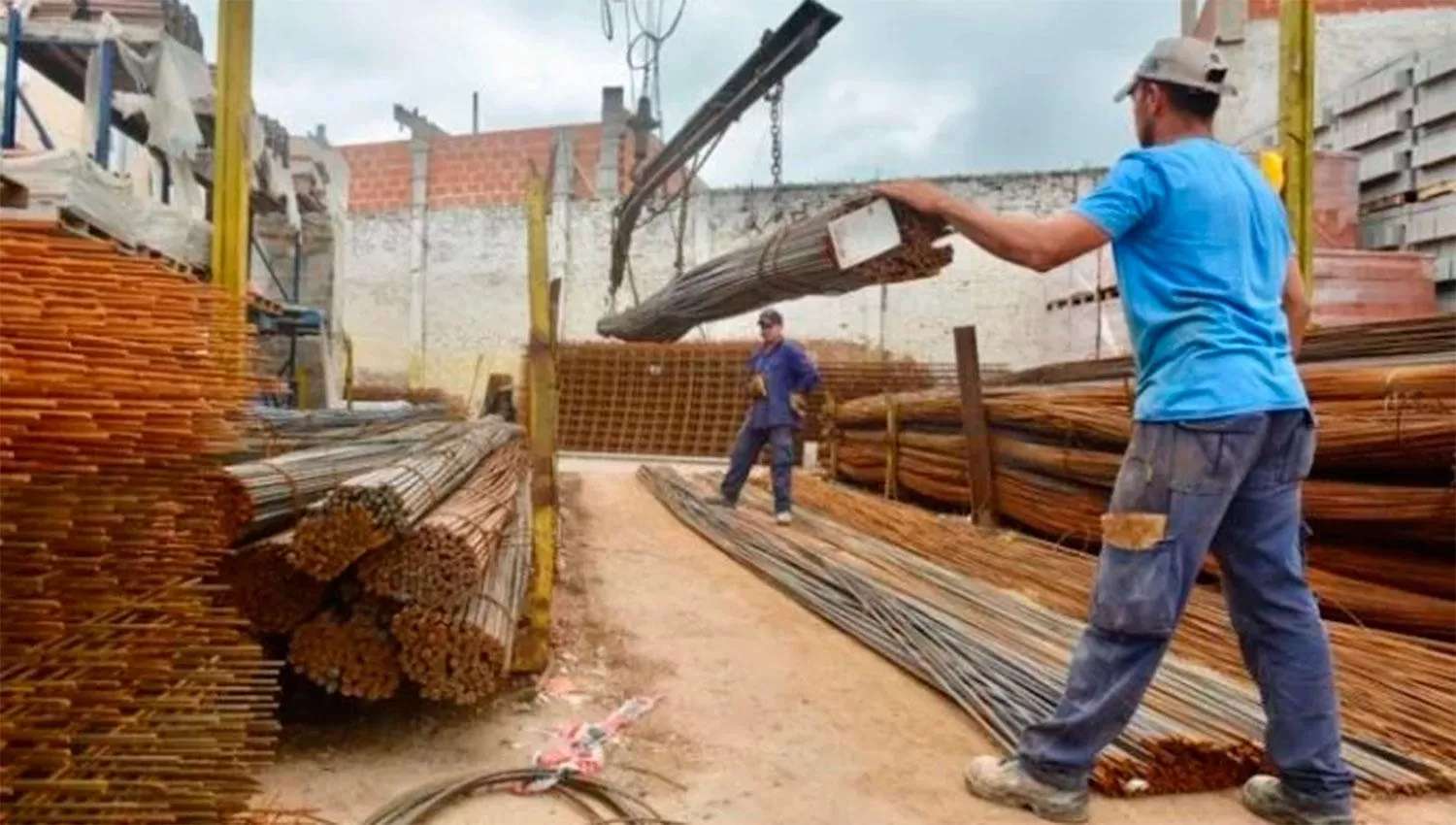 Durante 2020, la construcción acumuló una caída del 19,5%
