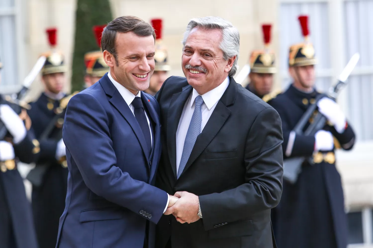 Alberto Fernández mantuvo una videollamada con su par francés Emmanuel Macron.