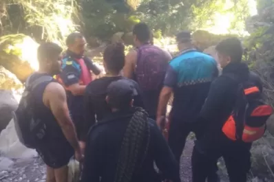 El Cadillal: rescatan a cinco jóvenes que se habían perdido en Aguas Chiquitas