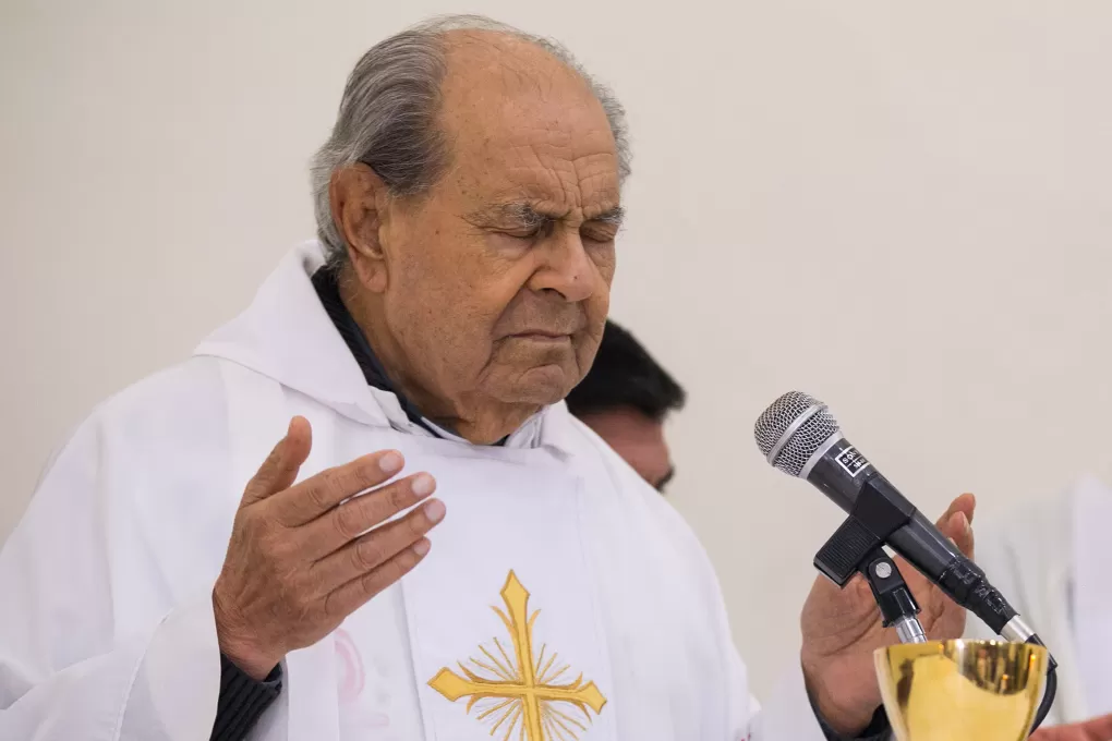 Julio Albornoz, en una misa. FOTO MUNICIPALIDAD DE TAFÍ VIEJO. 