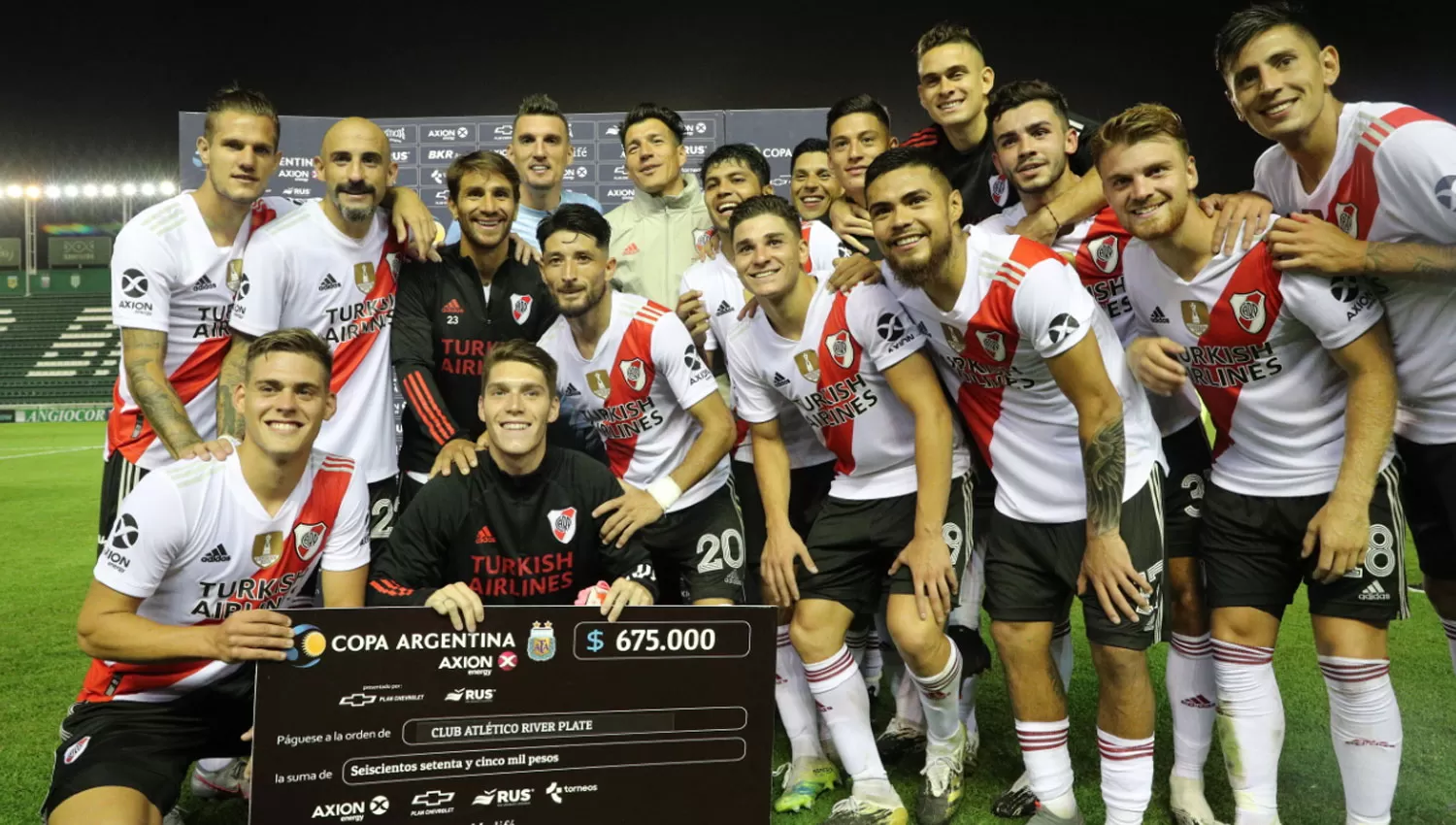 TAREA CUMPLIDA. River debutó, goleó y clasificó a la siguiente fase de la Copa Argentina.