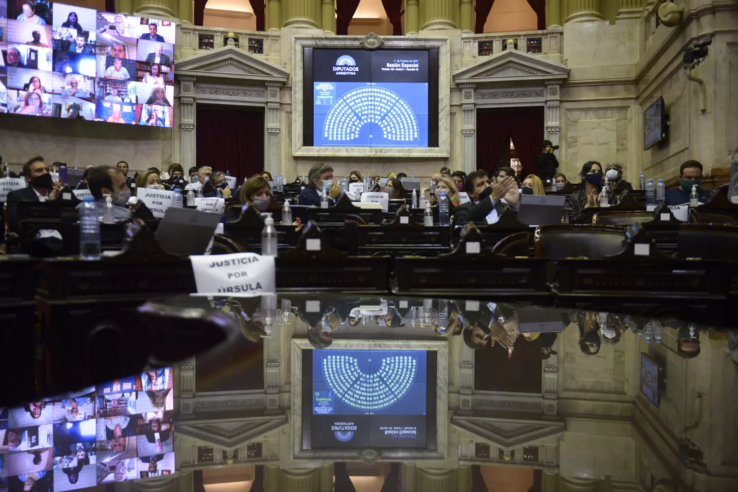 Un presidente ya no podrá tomar deuda en moneda extranjera, sin el aval del Congreso