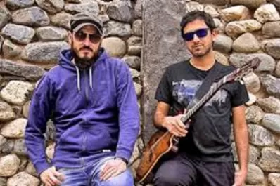 Peñas al aire libre y bajo techo