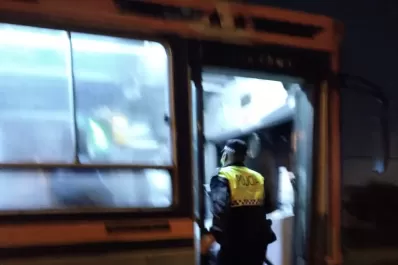 La Policía vigila colectivos de la línea 17  para prevenir robos