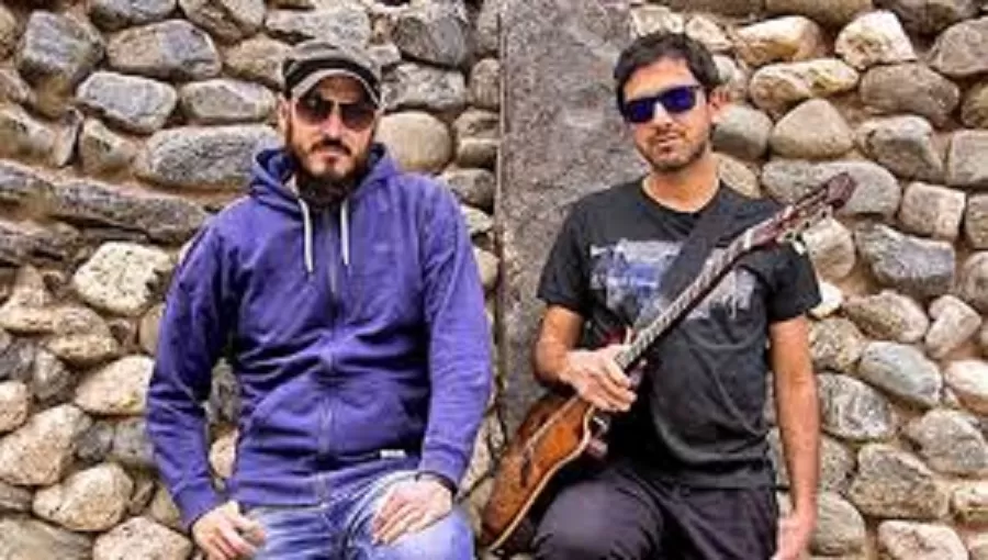 Peñas al aire libre y bajo techo