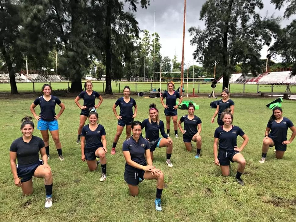 LAS 12. Mayra Aguilar, Gimena Mattus, Andrea Moreno, Ángela Juárez, Florencia Moreno, Luciana Argañaraz, Azul Medina, Emilia Ortega, Giuliana Agüero, Agostina Campos Ruiz, Abril Romero y Jacqueline Corzo foto gentileza Florencia Moreno