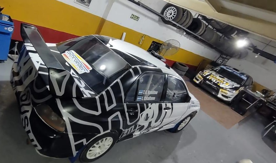 “Tomy”, y un regreso esperado. Un Mitsubishi Lancer Evo IX alistado por el equipo Schroeder manejará Tomás García Hamilton en su regreso al Argentino. Lo navegará el santiagueño Luis Catálfamo. El yerbabuenense quiere protagonista total en la RC2N.