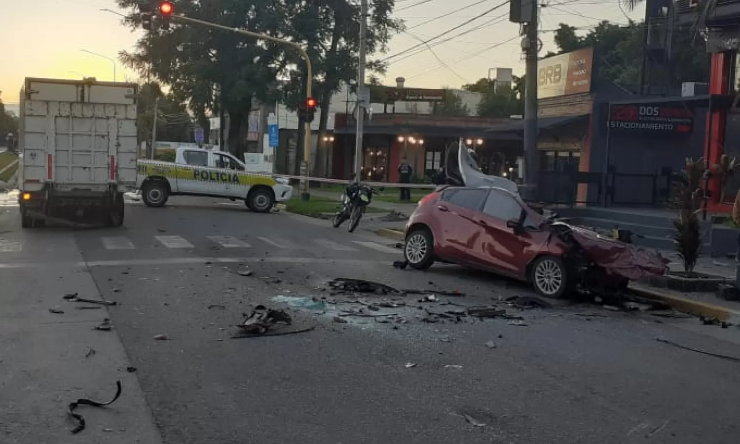 Impactante accidente en Yerba Buena: un joven se encuentra grave