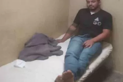 Denuncian que el principal sospechoso del femicidio de Úrsula violaba a su abuela y le pegaba a su mamá