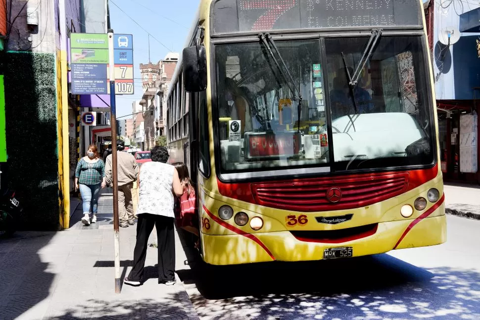 SERVICIO PÚBLICO. Colectivo urbano. (ARCHIVO)
